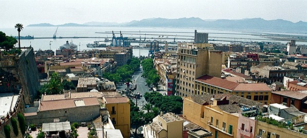 Veduta del porto di Cagliari Veduta del porto di Cagliari